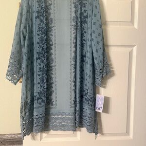 Jolt Blue Floral Lace Kimono